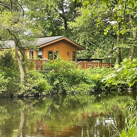 Riverbank Lodge Dollar Exterior foto